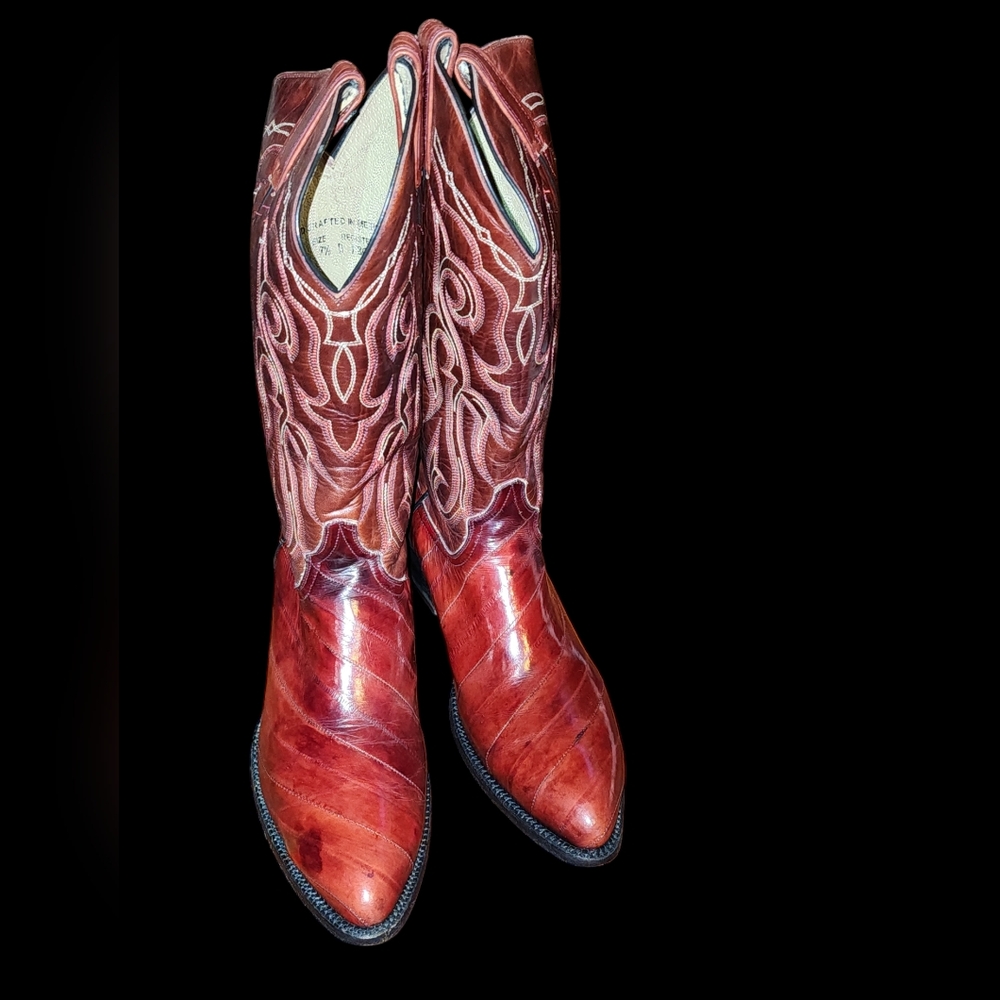 DURANGO Exotic Eel Skin Cowboy Boots. SIZE 9.5 D